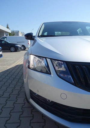 Skoda Octavia cena 66000 przebieg: 92085, rok produkcji 2019 z Rzepin małe 352